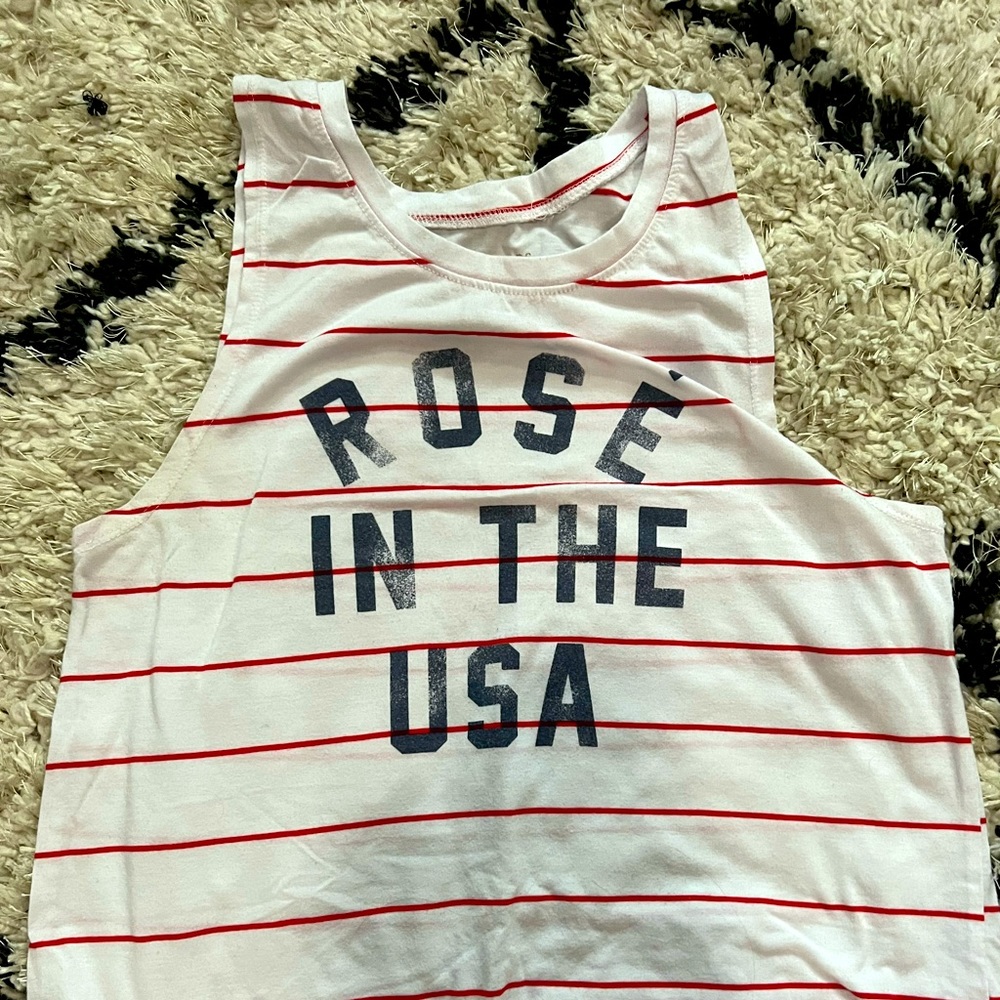 rose in the USA tank